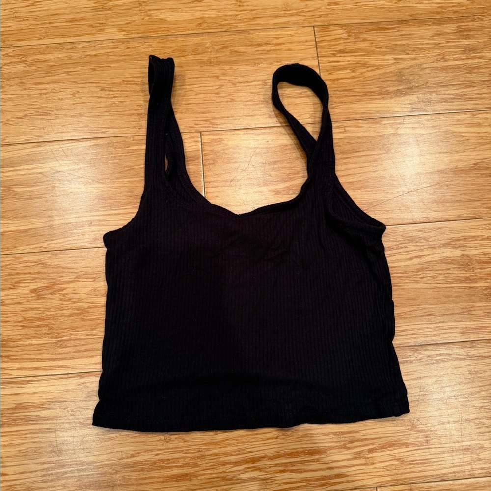 RVCA black ribbed tank top. Cropped. Size xs